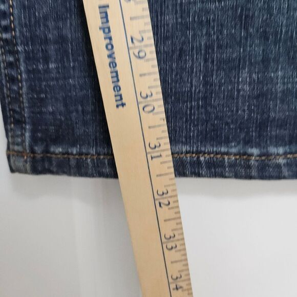 Wrangler Bootcut Jeans Women's 11x32 (30x31.5) Blue Embroidered Logo Patch EUC - Picture 7 of 9